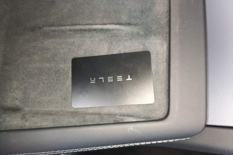 Used Tesla Model 3 2025 Rear-Wheel-Drive Version
