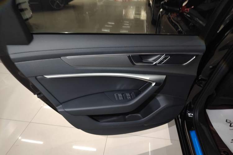 Used Audi A6L 2023 Revised 45 TFSI Prestige Dynamic Edition
