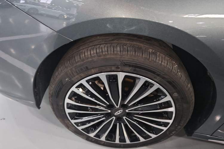 Used Chery Fengyun A8L 2025 1.5 TGDI 145 km Luxury Version
