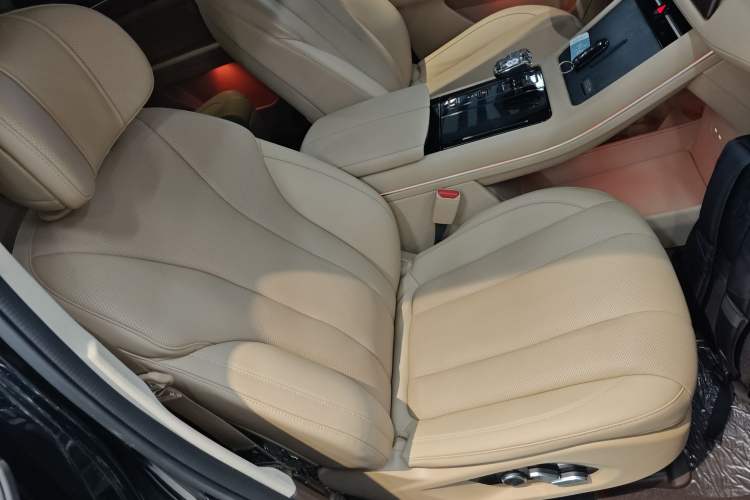 Used Hima AITO M7 2024 1.5T Rear-Drive Plus Version 5 Seats
