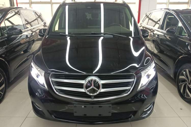 Used Mercedes-Benz V-Class 2018 V 260 L Prestige Extended Version China VI
