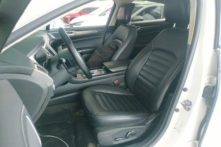 Used Ford Mondeo 2017 EcoBoost 180 Stylish Model
