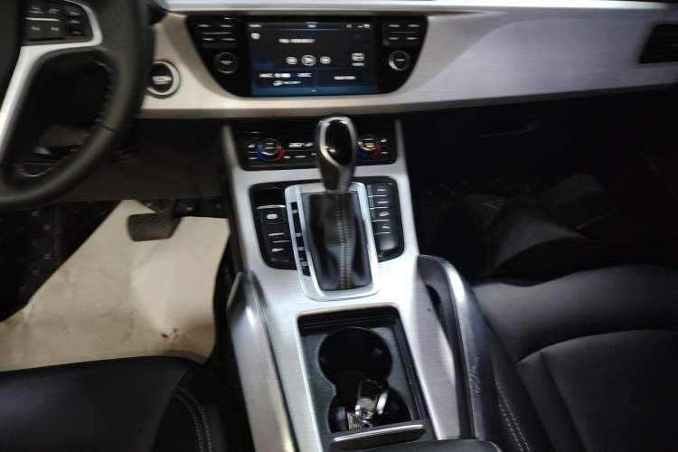 Used Geely Auto Emgrand X7 Sport 2016 1.8TD Automatic Smart Model
