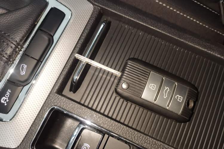 Used Roewe RX5 2020 20T Automatic 4G Connect Superior Flagship Edition
