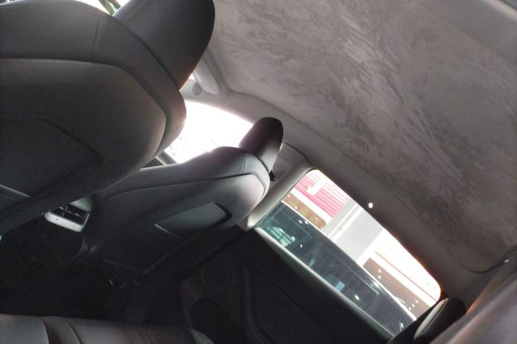 Used Tesla Model Y 2022 Rear-Wheel-Drive Version
