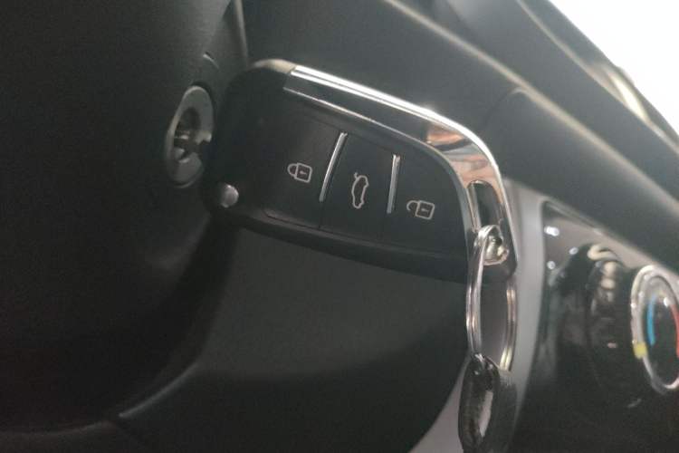 Used Toyota YARiS L 2021 X-Trail 1.5L CVT Leading Edition
