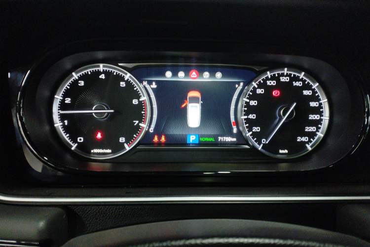 Used GAC Trumpchi M6 2021 270T DCT Luxury Edition (7-seater)
