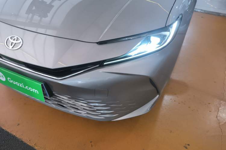 Used Toyota Camry 2024 Dual-Motor 2.0 HGVP Luxury Edition
