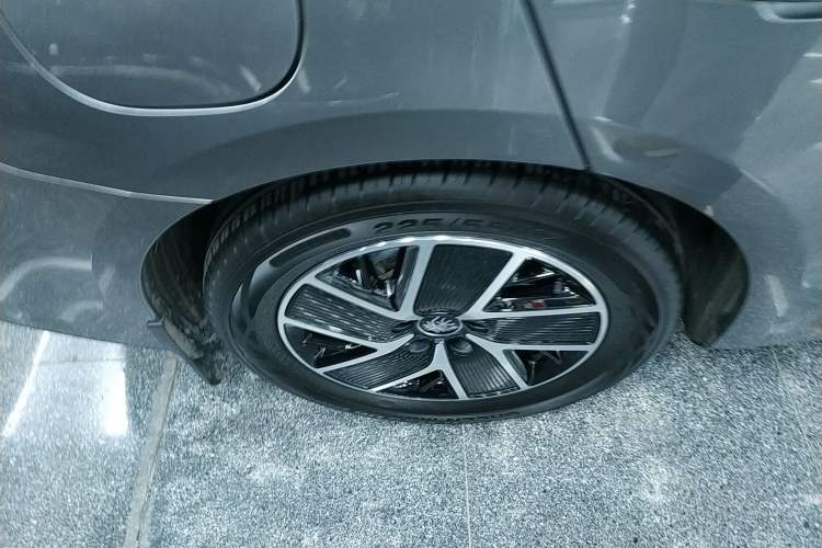 Used BYD Qin L 2024 DM-i 80KM Beyond Model