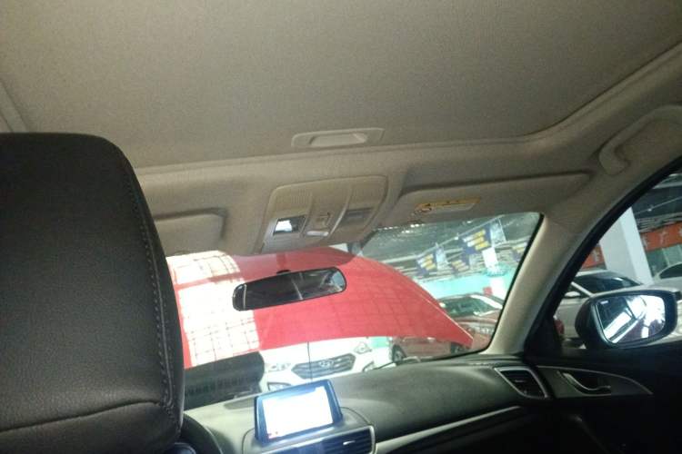 Used Mazda Mazda 3 Axela 2017 Hatchback 1.5L Automatic Luxury Model Emission Standard China V