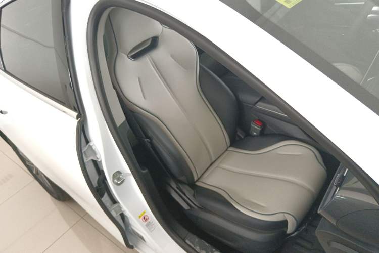 Used BYD Destroyer 05 2024 HONOR Edition DM-i 55KM Luxury Model
