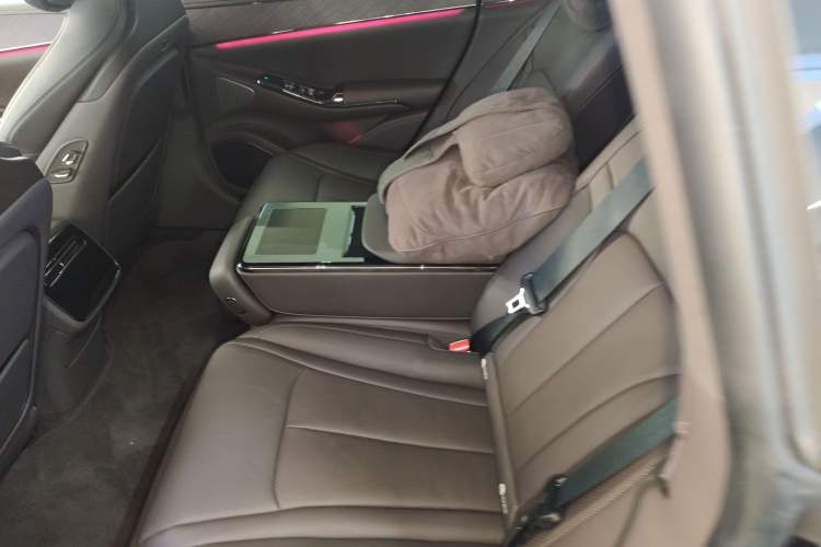 Used Denza Z9 2024 1100 km Four-Wheel Drive Max Version