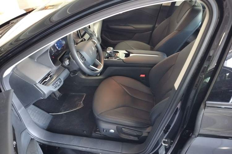 Used Hongqi E-QM5 2023 Revised Version Basic Travel Edition
