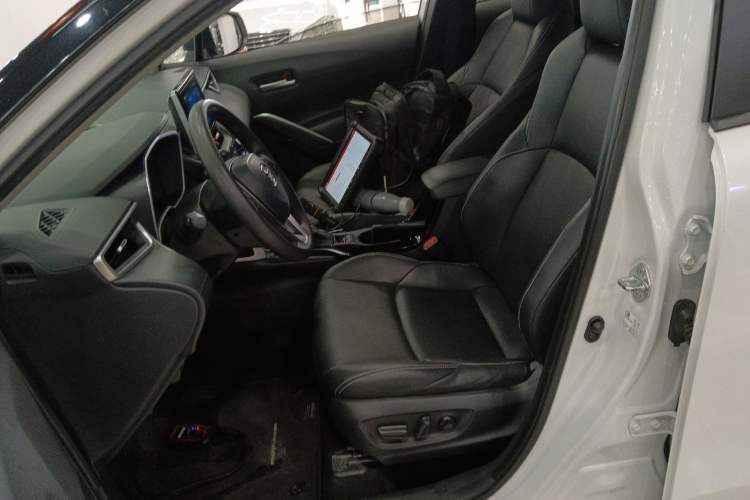 Used Toyota FRONTLANDER 2022 2.0L CVT Luxury PLUS Edition
