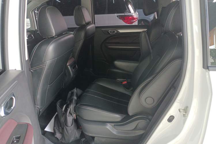 Used GAC Trumpchi M6 2021 PRO 270T DCT Luxury Edition
