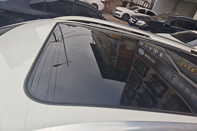 Used Roewe RX3 2018 1.6L Manual Flagship Edition
