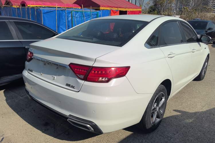 Used Geely Auto Emgrand GL 2018 1.4T Manual Elite Smart Connectivity Version