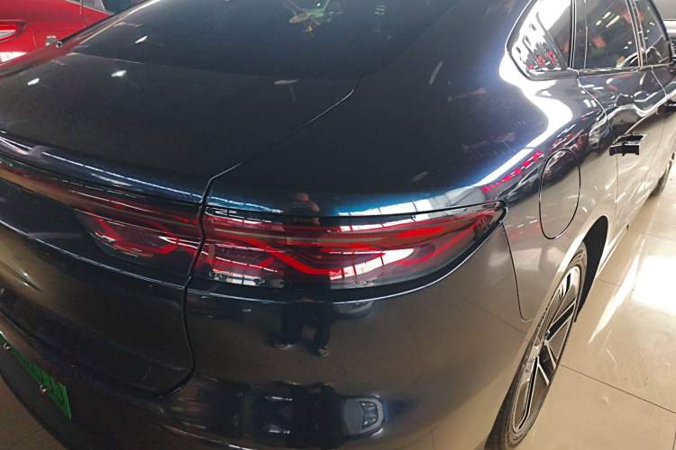 Used BYD Han 2023 EV Champion Edition 605KM Front-Drive Premium Model