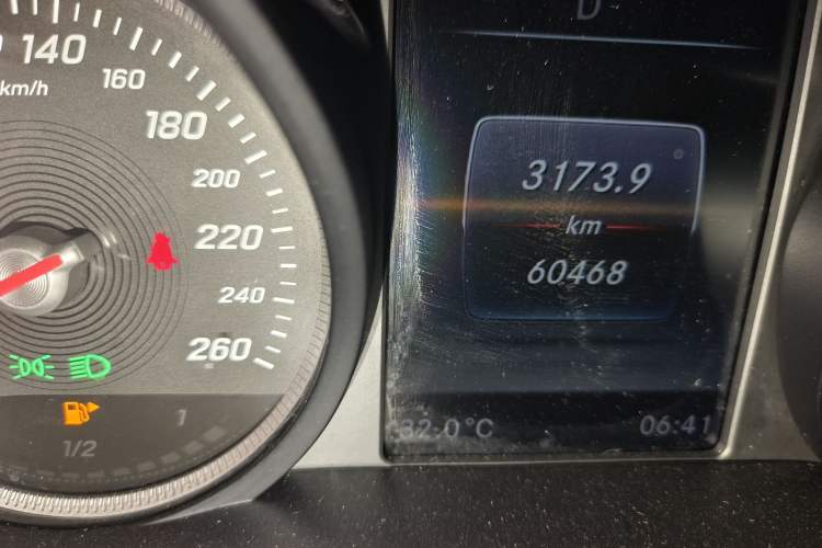 Used Mercedes-Benz GLC 2016 GLC 260 4MATIC Dynamic Edition
