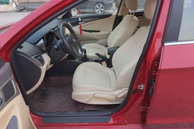 Used Changan Eado 2016 1.6L Manual Fashion Edition
