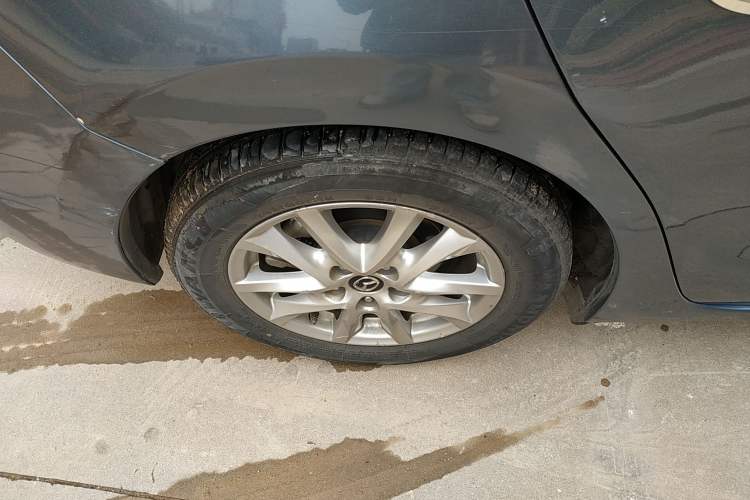 Used Mazda Mazda 3 Axela 2019 Cloud-Controlled Sedan 1.5L Automatic Luxury Model China VI Standard