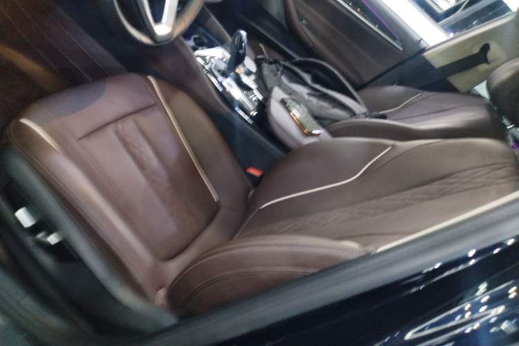 Used BMW 5 Series 2022 525Li Luxury Package
