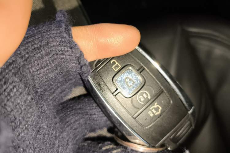 Used Lincoln MKC 2017 2.0T Two-Wheel Drive Deluxe Edition