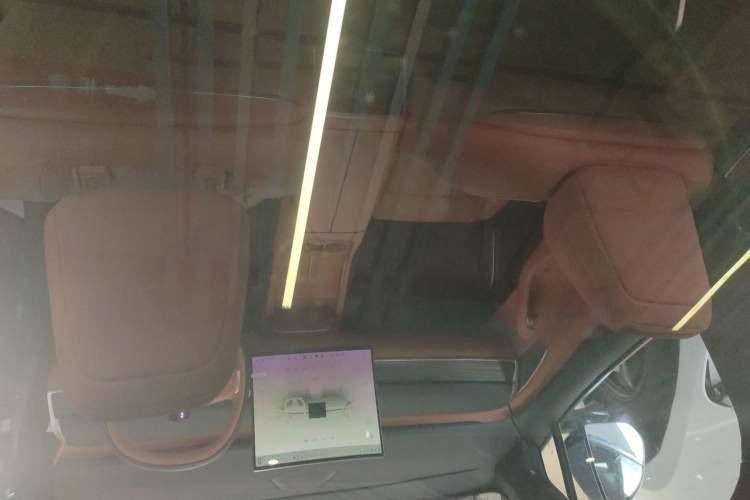 Used ONVO L60 2024 60 kWh All-Wheel Drive
