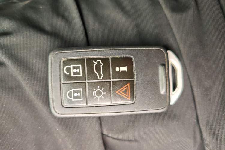 Used Volvo XC60 2015 T5 AWD Zhiyuan Edition
