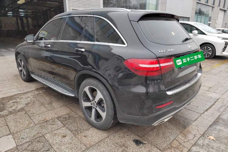 Used Mercedes-Benz GLC 2018 GLC 260 4MATIC Luxury Model
