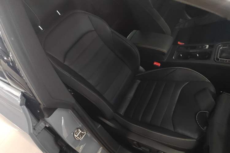 Used Volkswagen FAW-Volkswagen CC 2024 380TSI Striking Edition
