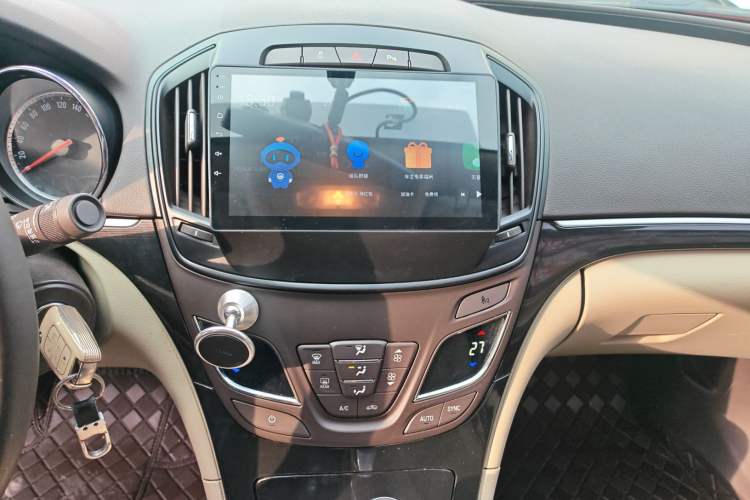 Used Buick Regal 2015 2.0L Leading Fashion Edition