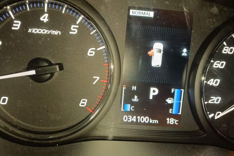 Used Mitsubishi Outlander 2021 2.4L 4x4 Zhi Xiang Edition 7 Seats