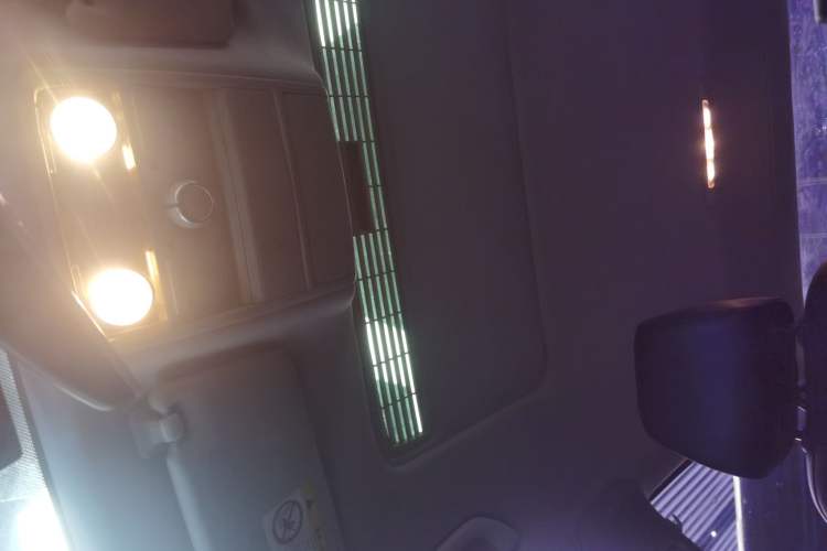 Used Volkswagen Magotan 2016 1.8TSI Luxury Comfort Model
