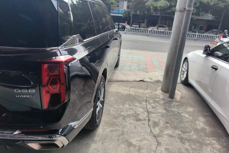 Used GAC Trumpchi GS8 2022 Dual-Engine Series 2.0TM Two-Wheel Drive Prestige Edition (7 Seats)