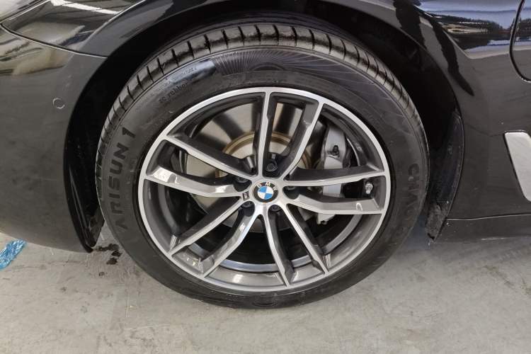 Used BMW 5 Series New Energy 2021 535Le M Sport Package
