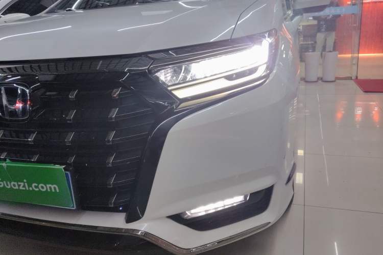 Used Honda Elysion 2022 2.0L eHEV Luxury Edition