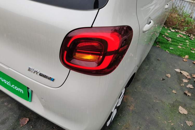 Used Wuling Hongguang MINIEV 2025 Four-Door Version Advanced Edition
