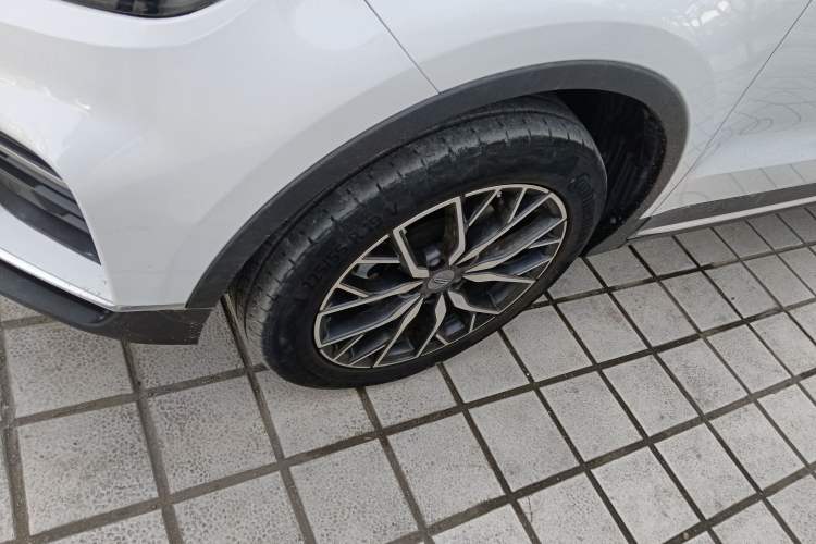 Used Geely Auto Emgrand X7 Sport 2020 1.8TD DCT Zhi Ling PRO
