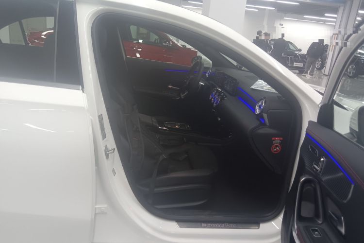 Used Mercedes-Benz A-Class 2024 Updated A 200 L Fashion Version
