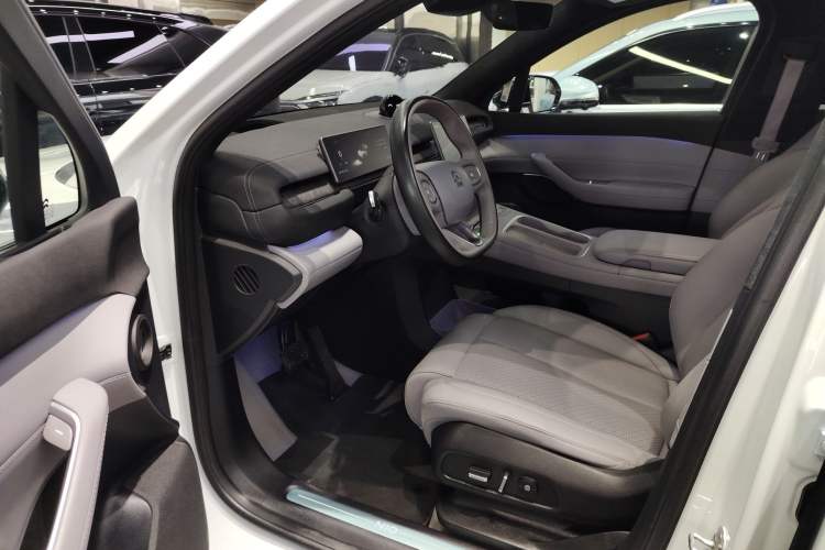 Used Nio EC6 2024 75 kWh
