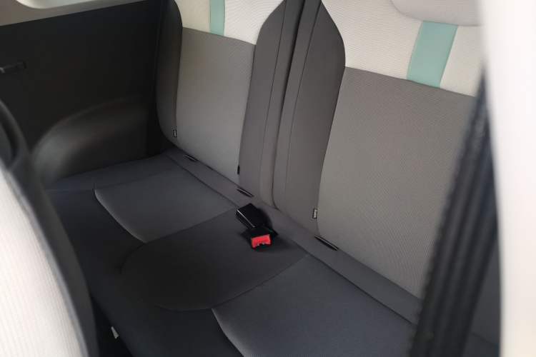 Used  Lumin 2023 301km Honey Dew Edition
