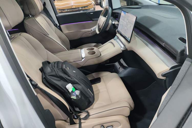 Used XPeng X9 2024 610 Long-Range Pro