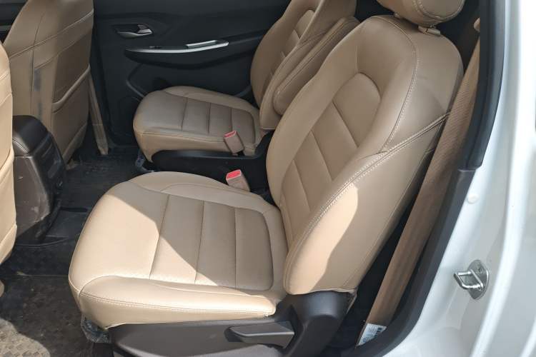 Used Wuling Hongguang 2018 1.5L S Comfort Model L2B
