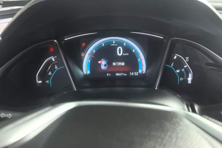 Used Honda Civic 2016 220TURBO CVT Luxury Edition
