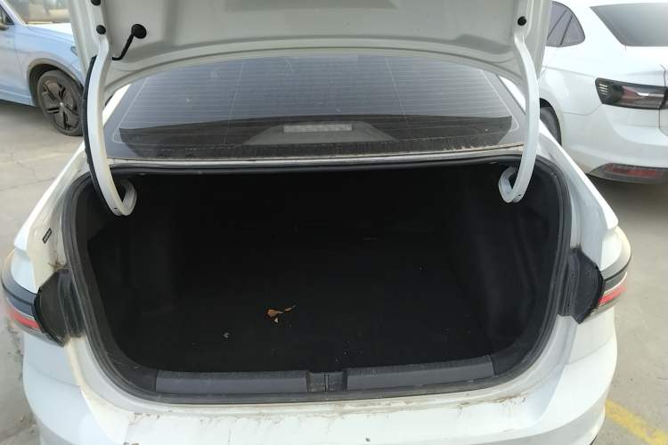 Used Volkswagen Lavida 2023 New Rui 1.5L Automatic New Yi Edition
