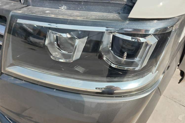 Used Jinbei New Hiace X30L 2021 1.5L Wealth Van Non-Air-Conditioned Version China VI Standard SWC15M
