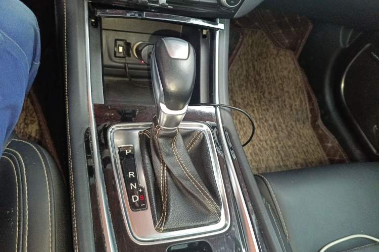 Used Changan Eado 2019 High-Energy Edition 1.6L GDI Automatic Pioneer Model China VI Standard