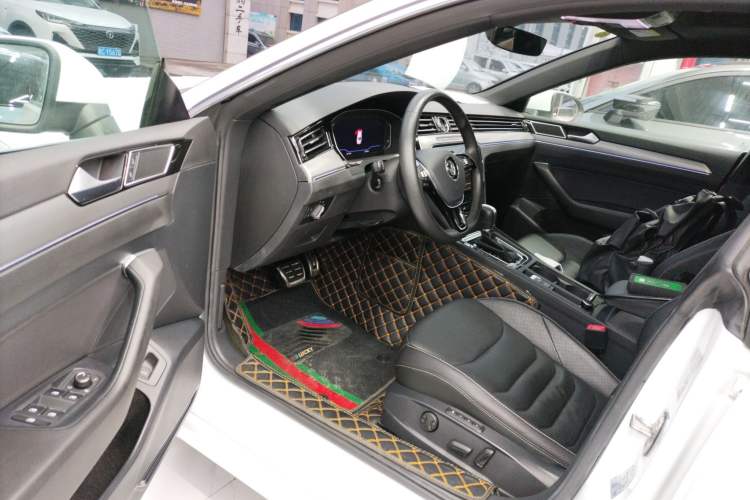 Used Volkswagen FAW-Volkswagen CC 2020 330TSI Glamour Edition China VI Standard
