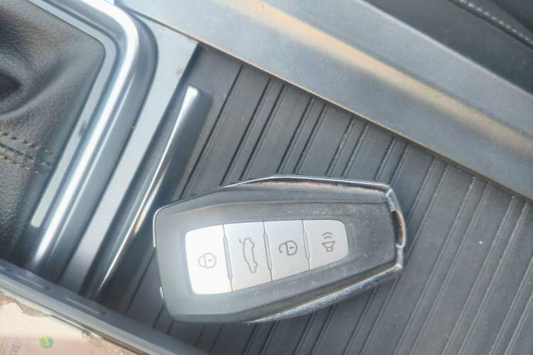 Used Geely Auto Emgrand 2020 1.5L CVT Upward Version
